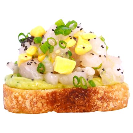 Tosta Tartar de Lubina con crispis de mango