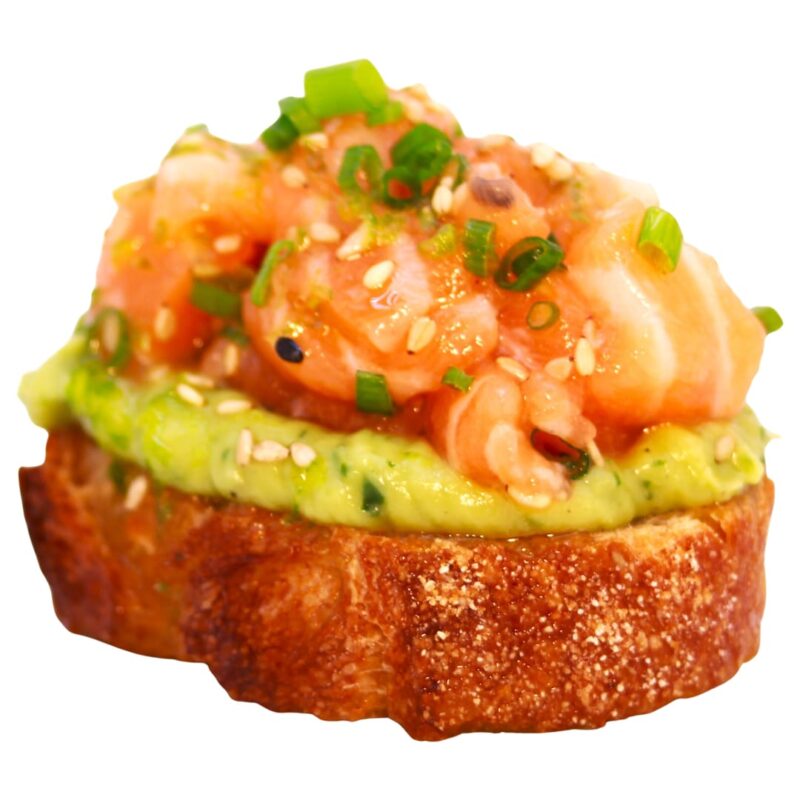 Tosta Tartar de Salmon noruego